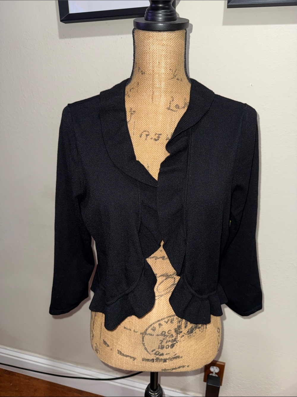 Jones New York Black Ruffle-Trim Cropped Cardigan
